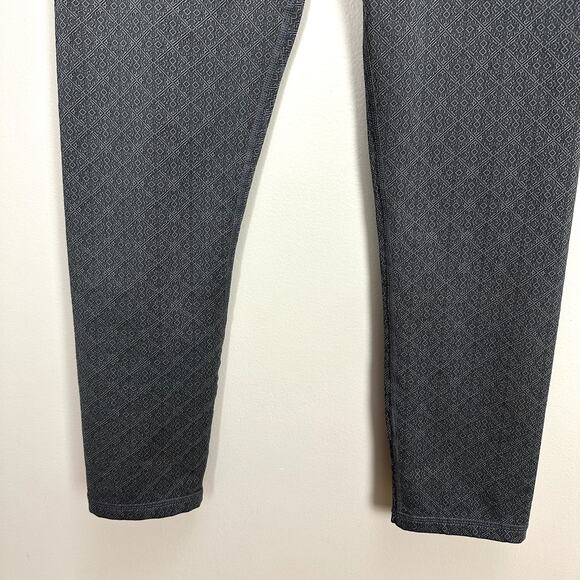 Glyder Gray Printed Spanish Tile Leggings Cropped Capri High Waisted S Small - Picture 5 of 9
